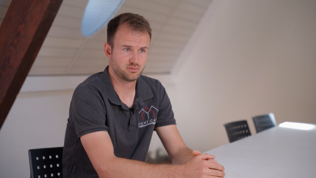 Gregory Hunziker im Gespräch über die Arbeit mit reinig